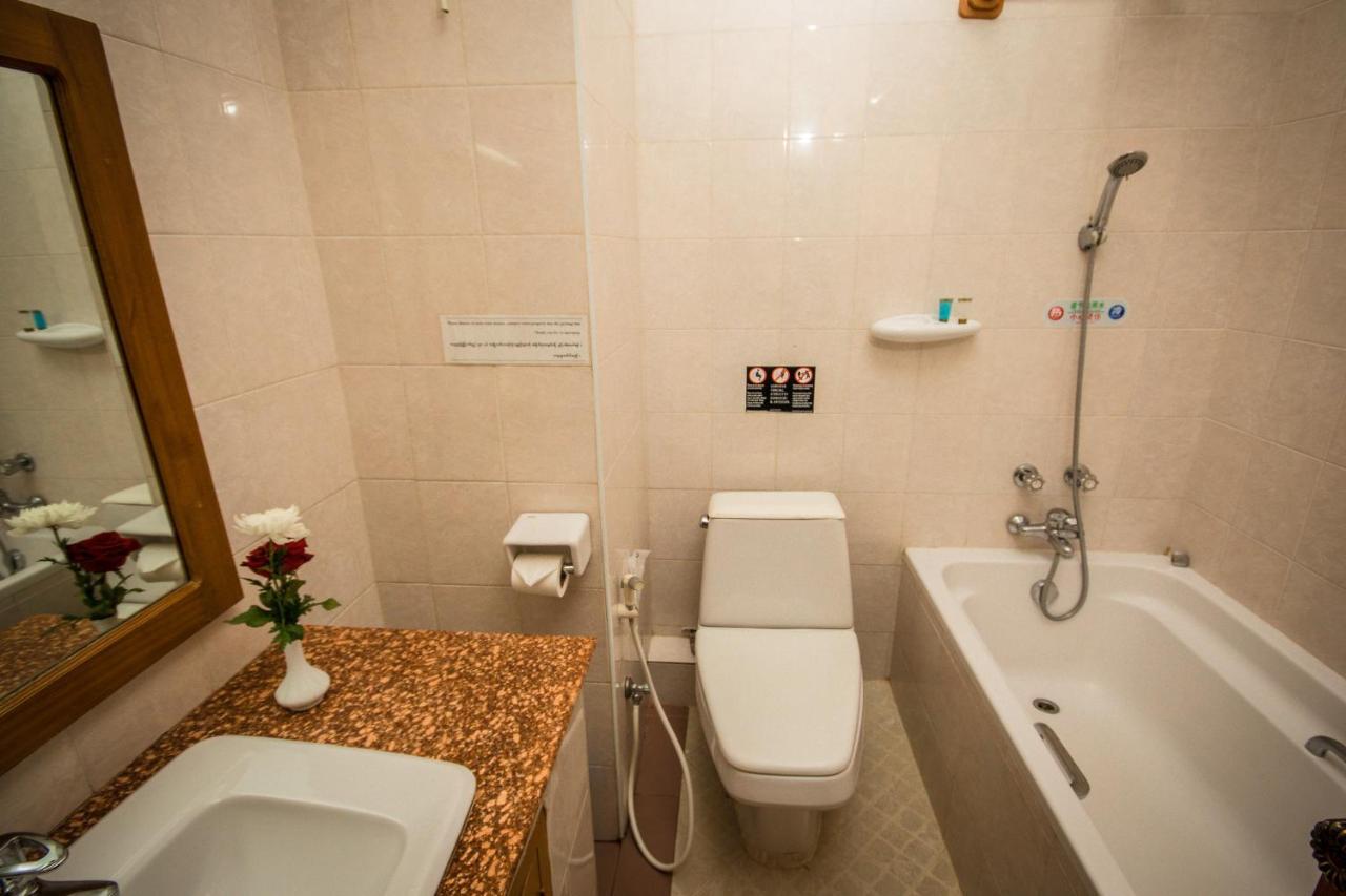 Win Unity Hotel Pyin Oo Lwin Exterior foto